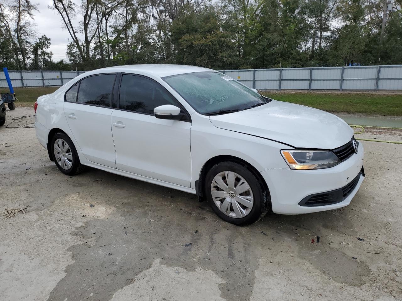2014 Volkswagen Jetta - Image 4