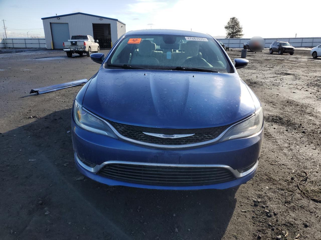 2016 Chrysler 200 - Image 5
