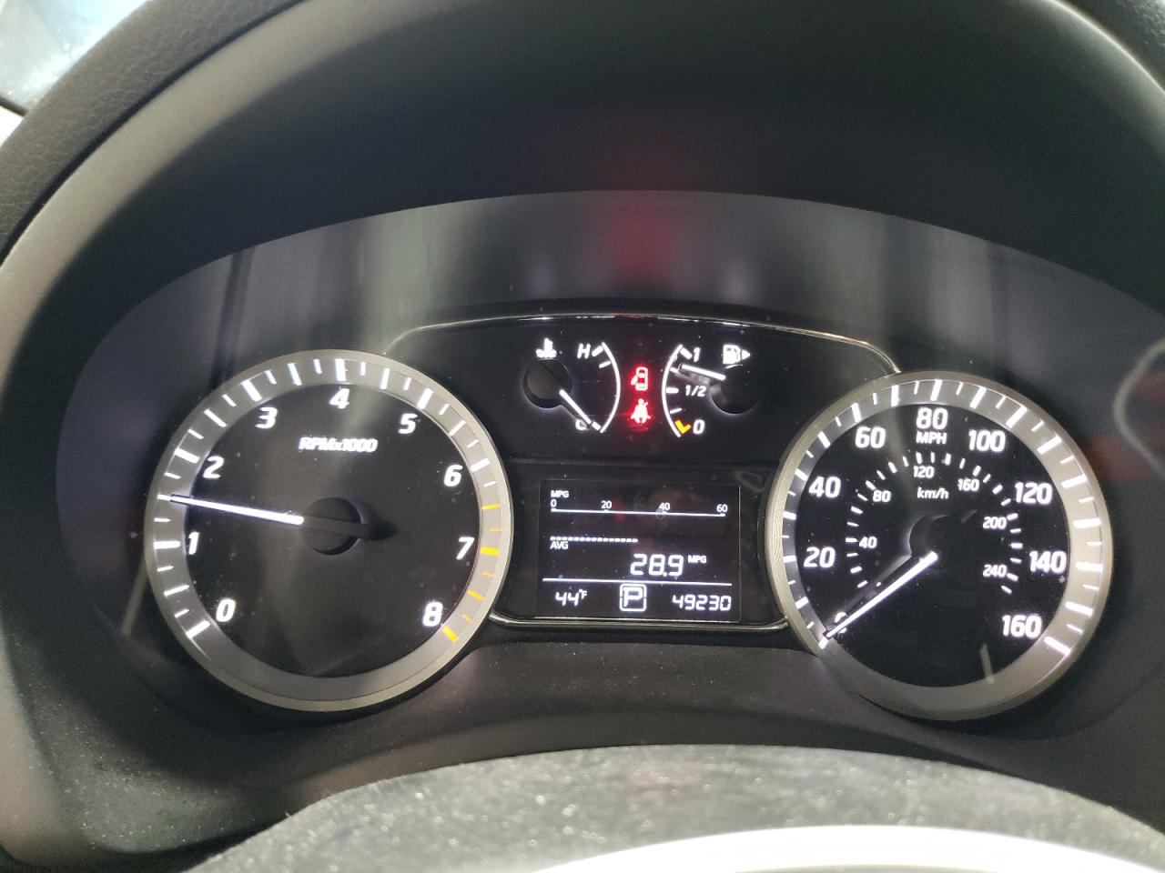 2015 Nissan Sentra - Image 9