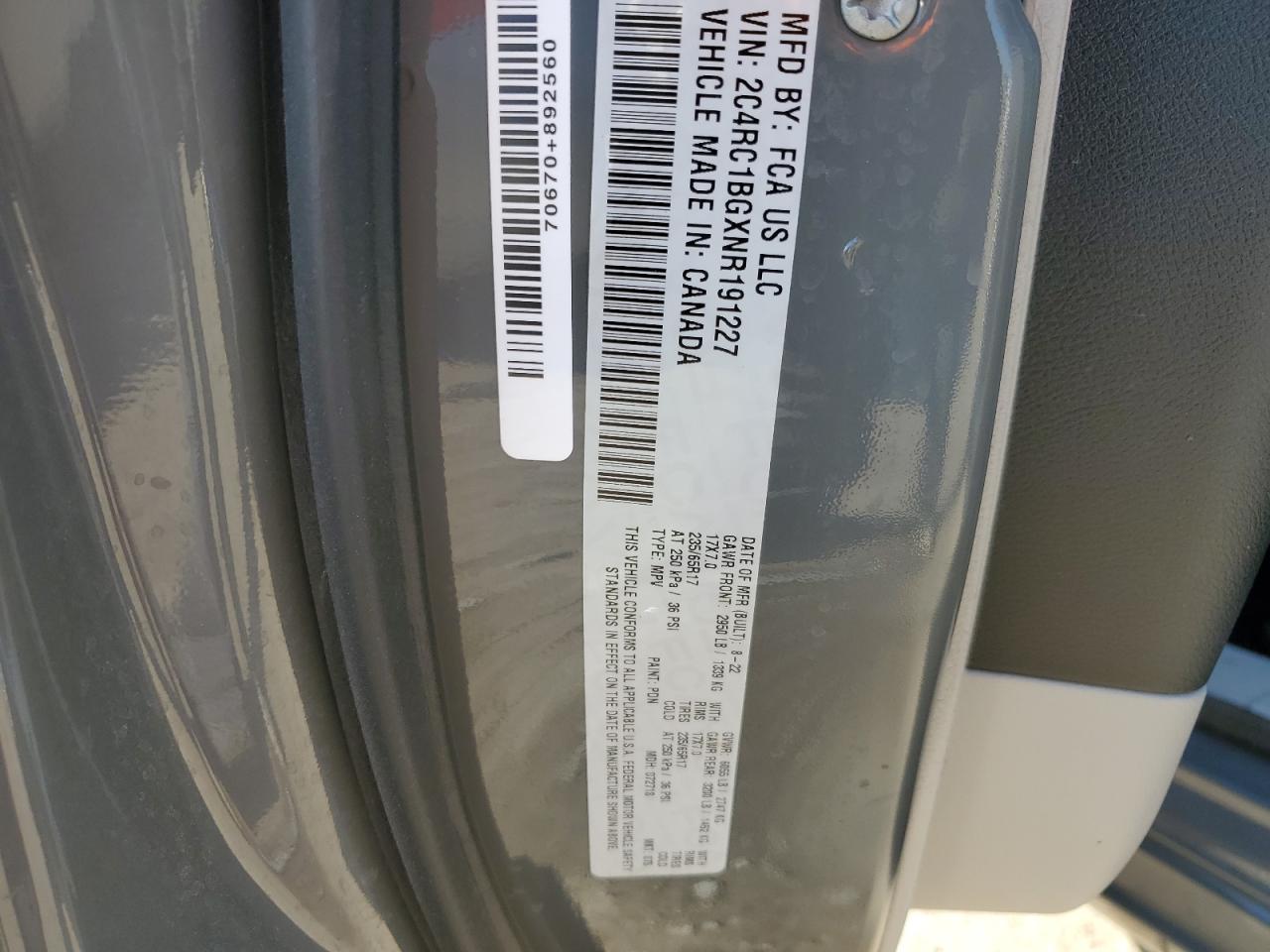 2022 Chrysler Pacifica - Image 13