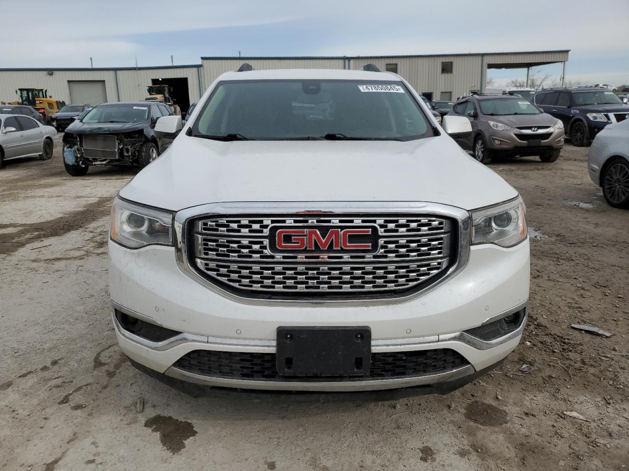 2019 GMC Acadia - Image 5