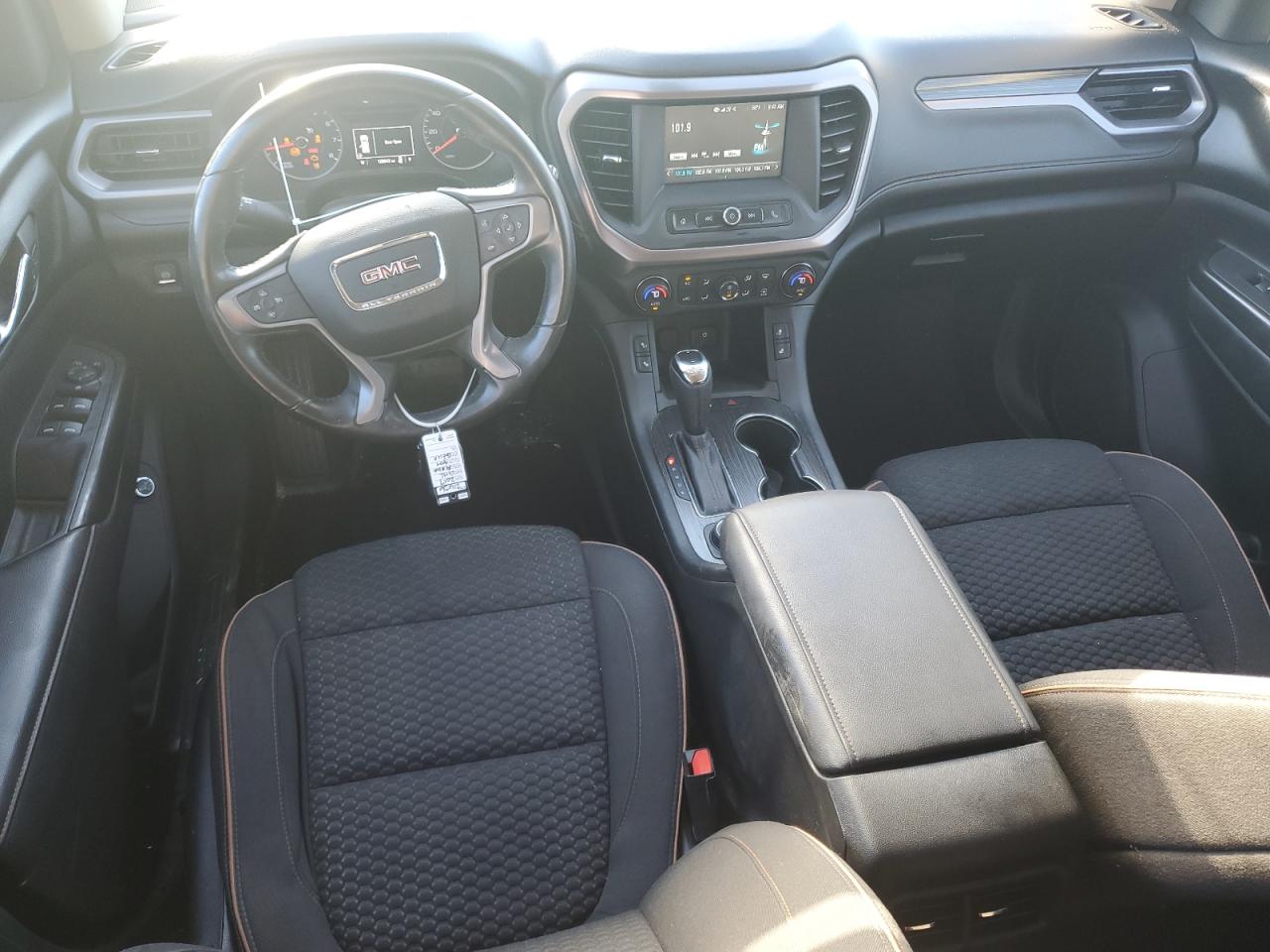 2017 GMC Acadia - Image 8