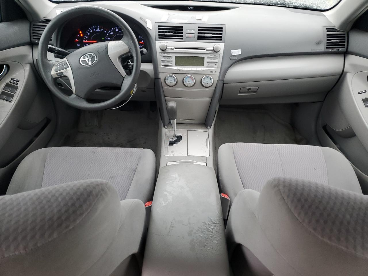 2010 Toyota Camry - Image 8