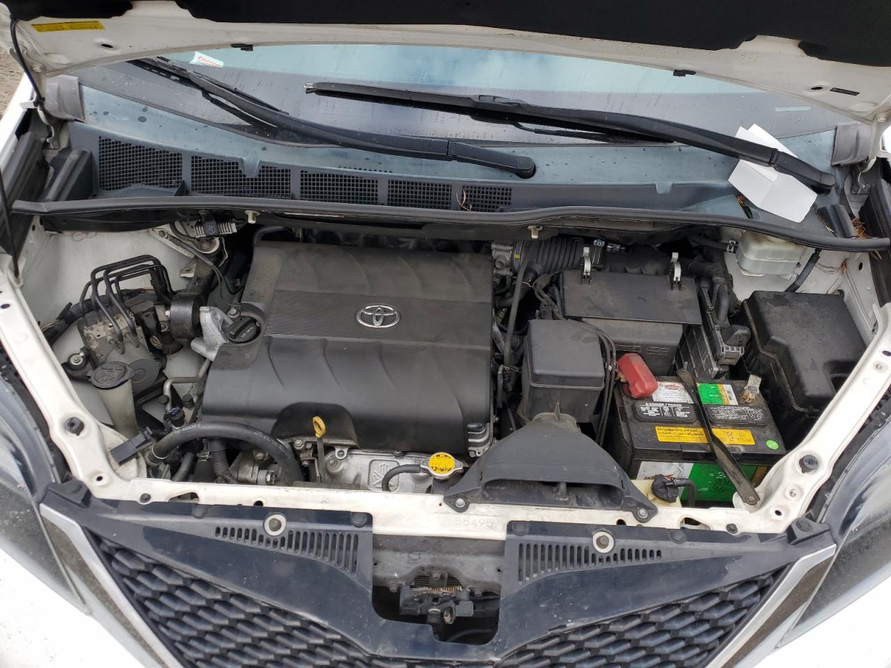 2013 Toyota Sienna - Image 12