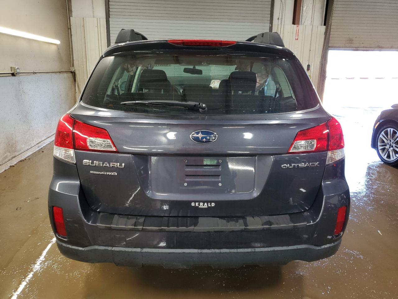 2013 Subaru Outback - Image 6