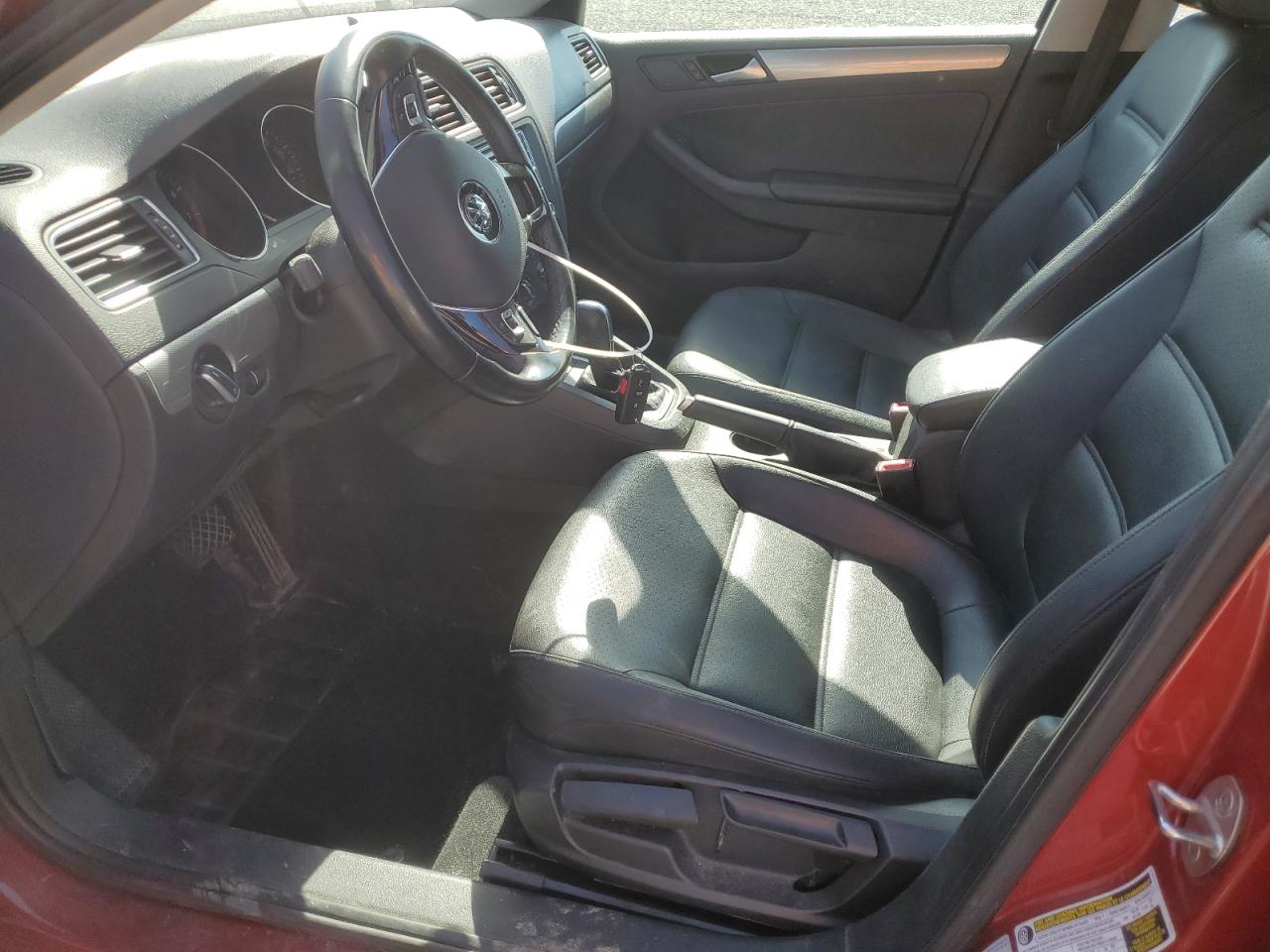 2017 Volkswagen Jetta - Image 7