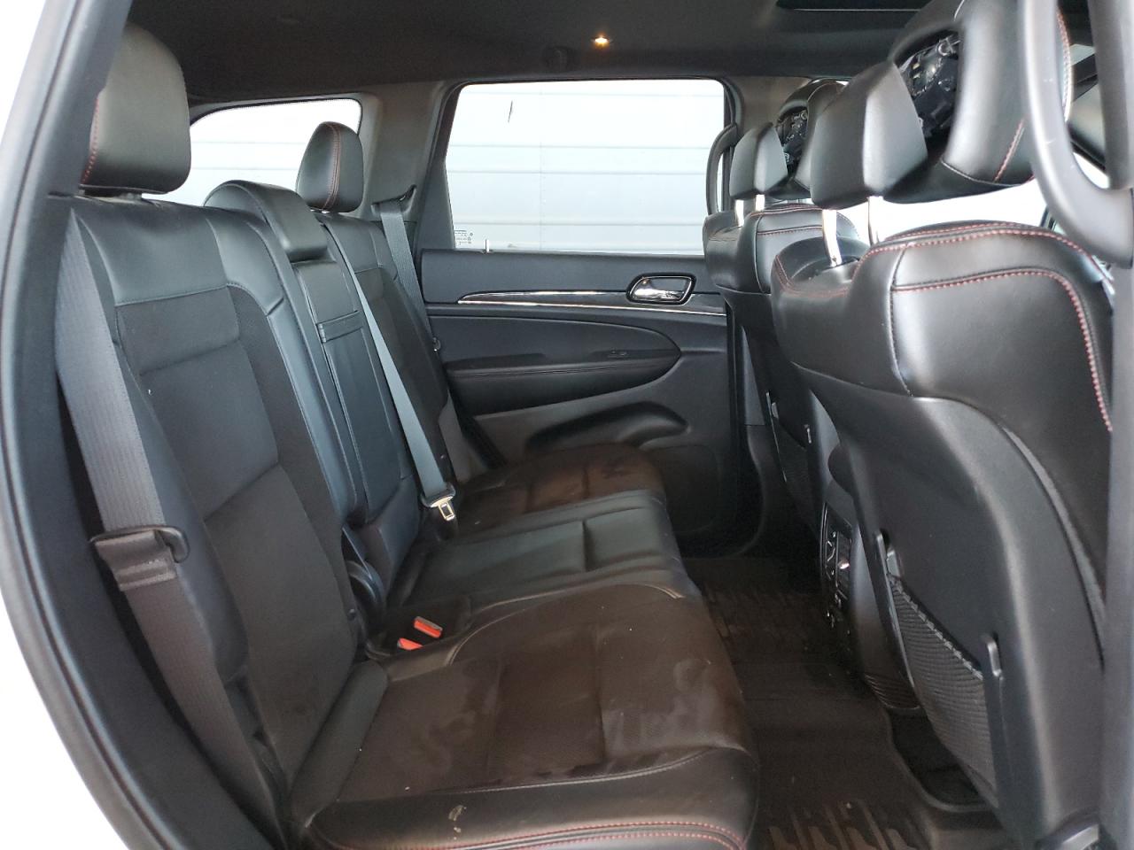 2020 Jeep Grand Cherokee - Image 11