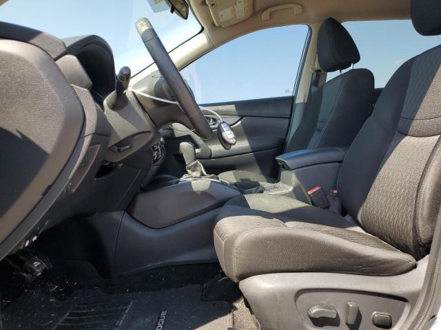  NISSAN ROGUE 2017 Srebrny