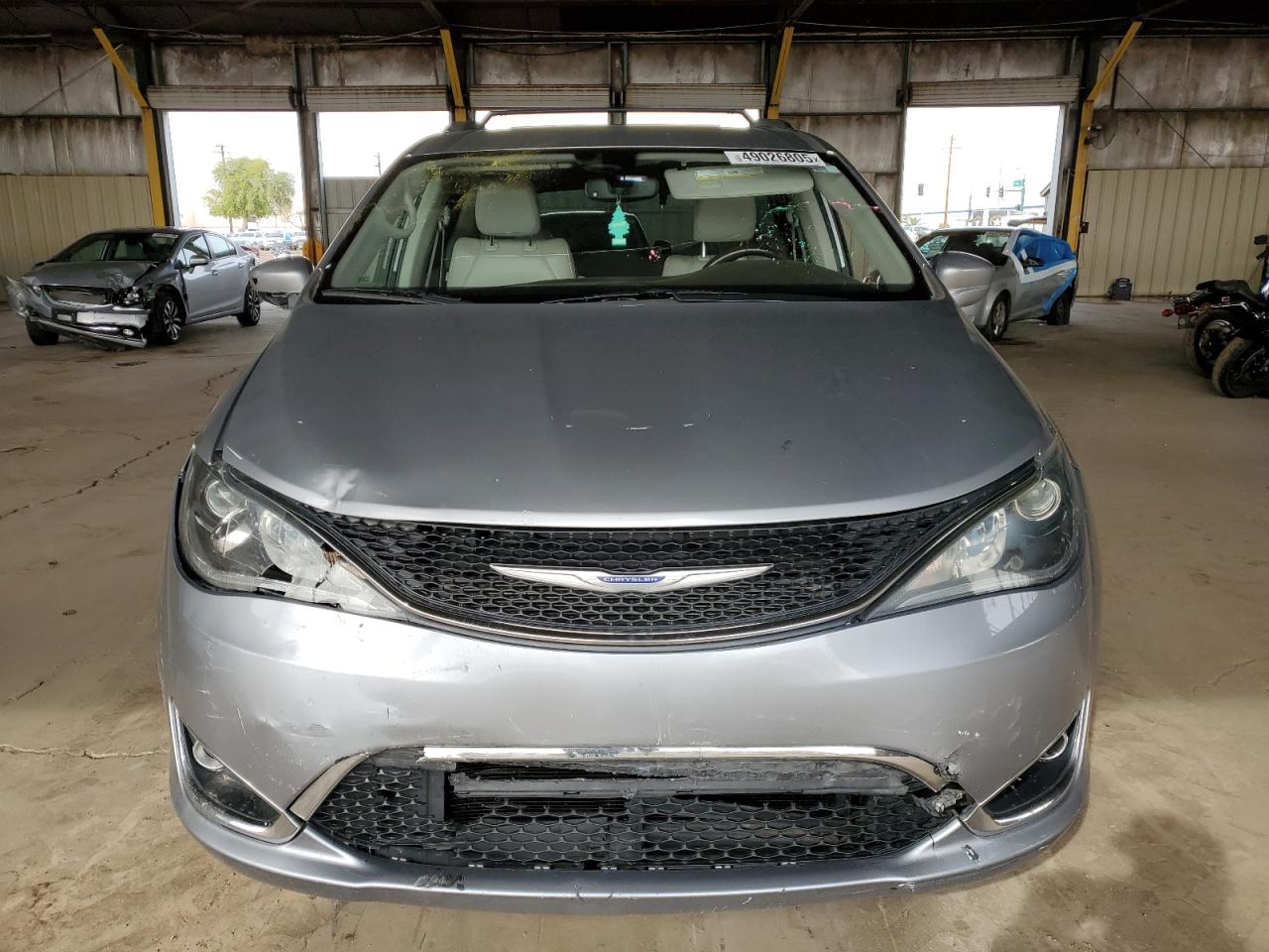 2020 Chrysler Pacifica - Image 5