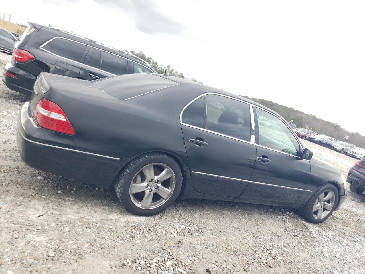 2006 Lexus LS - Image 3