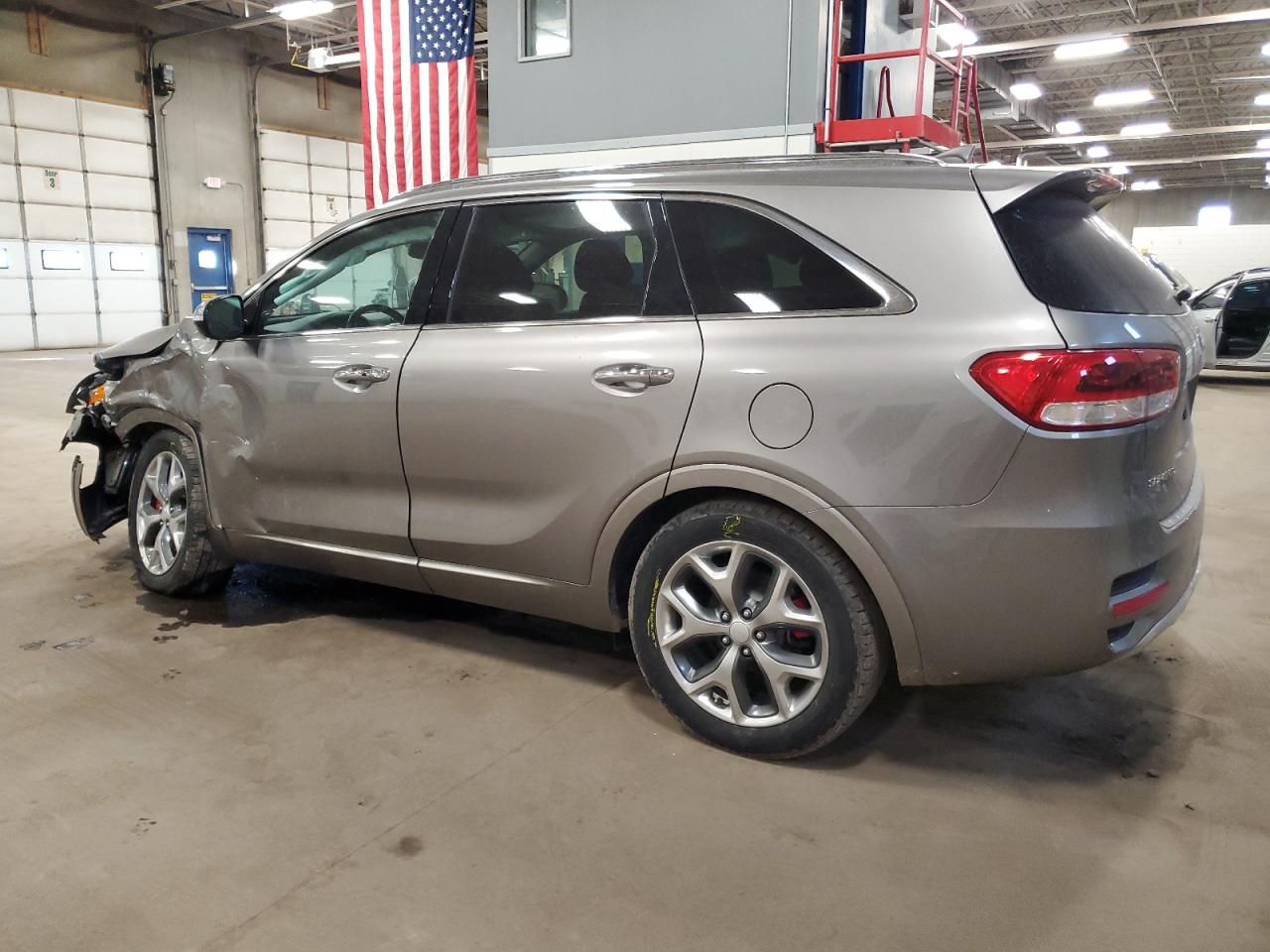 2016 Kia Sorento - Image 2
