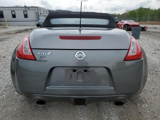 Cabriolets NISSAN 370Z 2012 Szary
