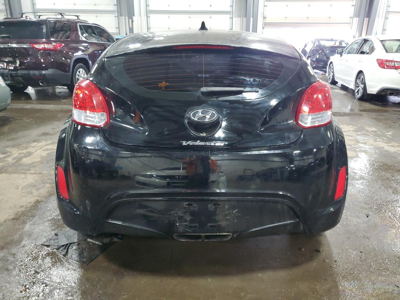 2013 Hyundai Veloster - Image 6