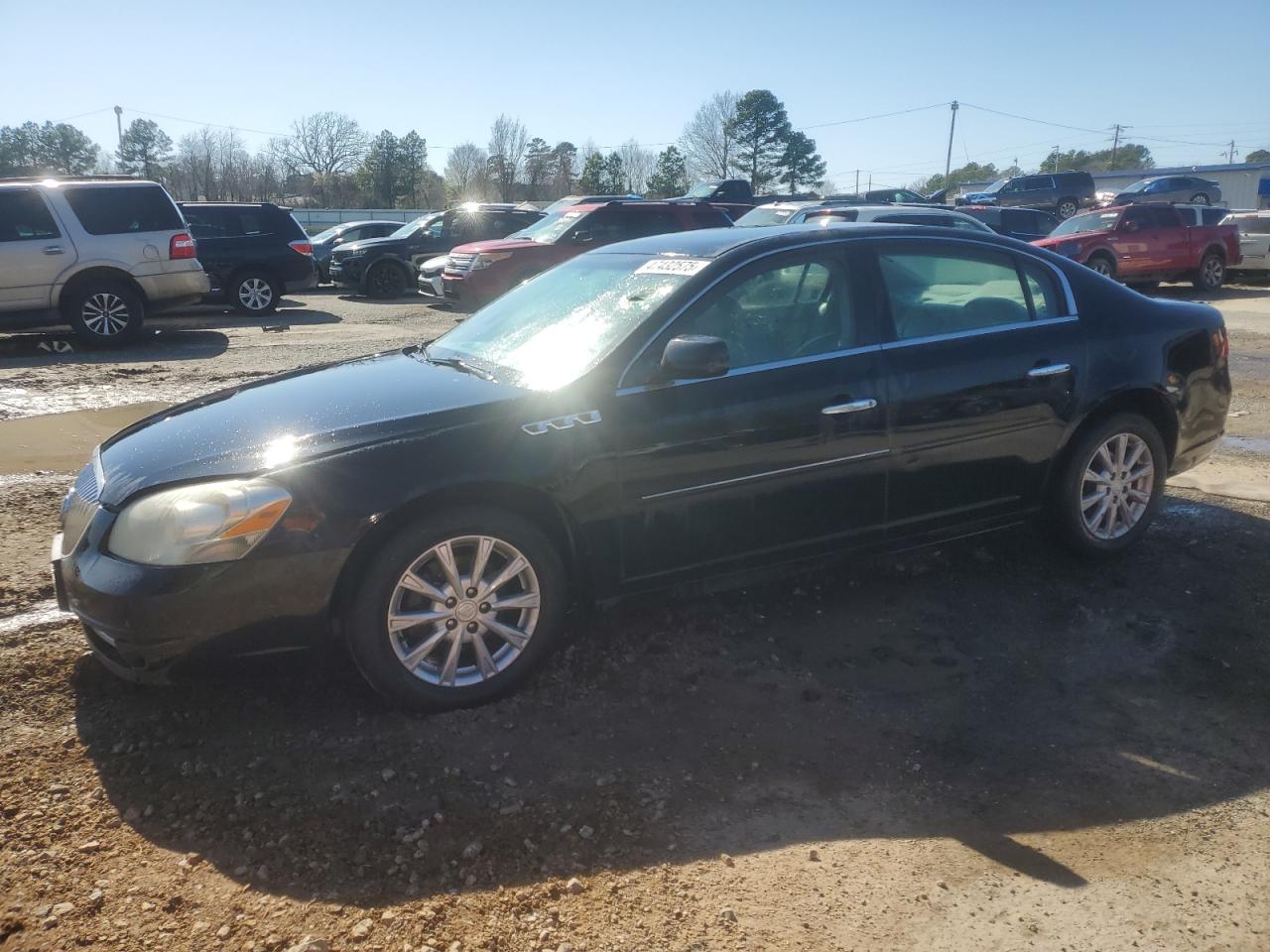 2011 Buick Lucerne Cxl for Sale in Shreveport, LA - Vandalism
