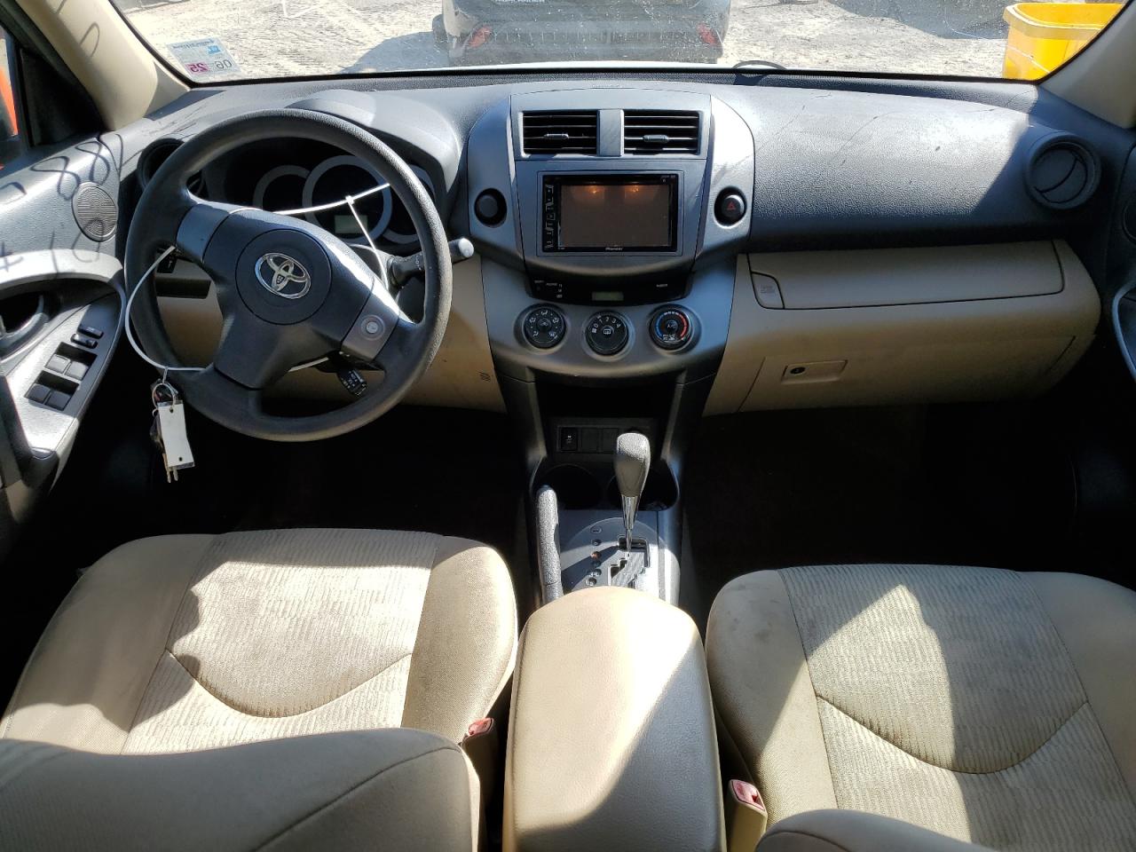 2011 Toyota RAV 4 - Image 8