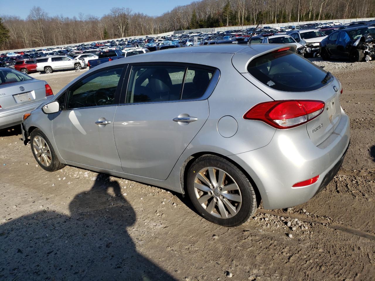 2015 Kia Forte - Image 2
