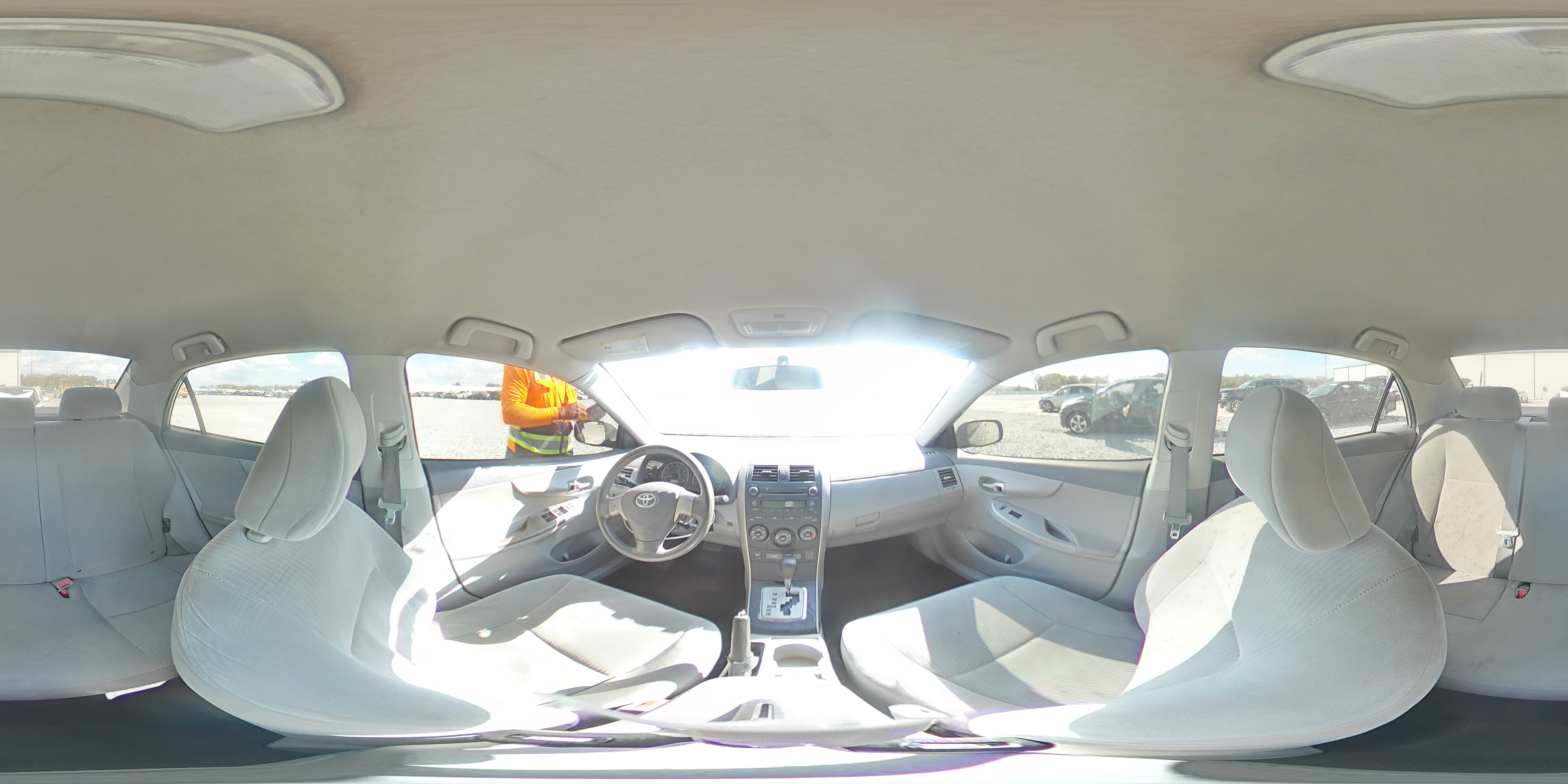 2010 Toyota Corolla - Image 13