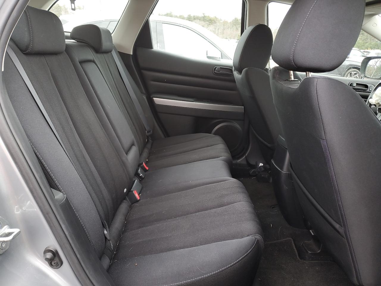 2010 Mazda CX-7 - Image 11