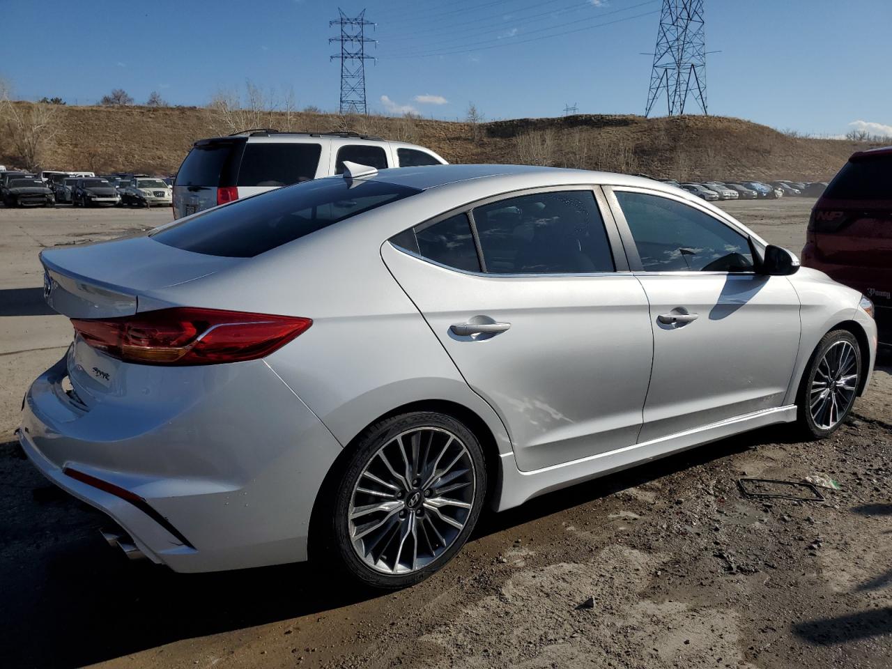 2018 Hyundai Elantra - Image 3