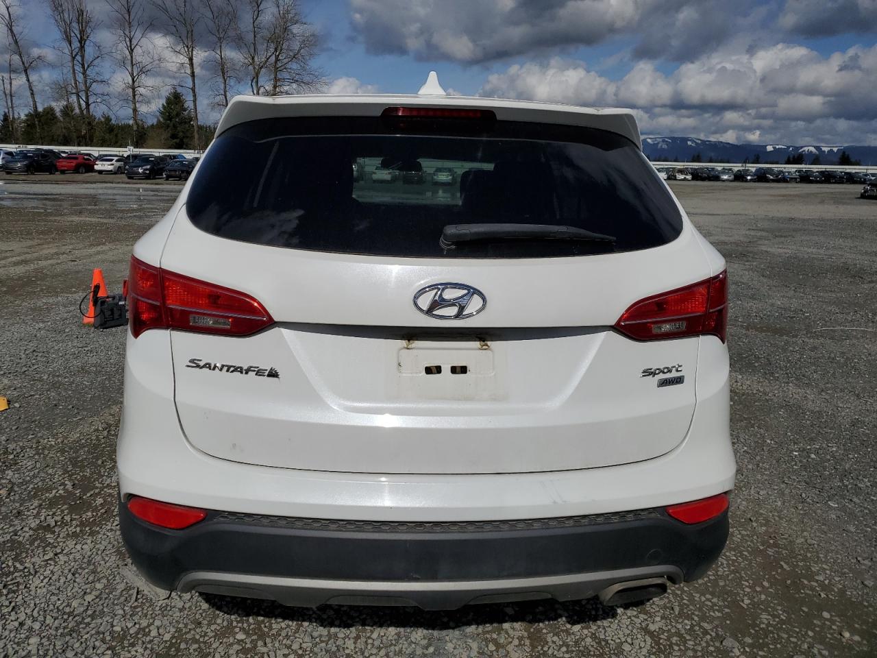 2015 Hyundai Santa Fe - Image 6