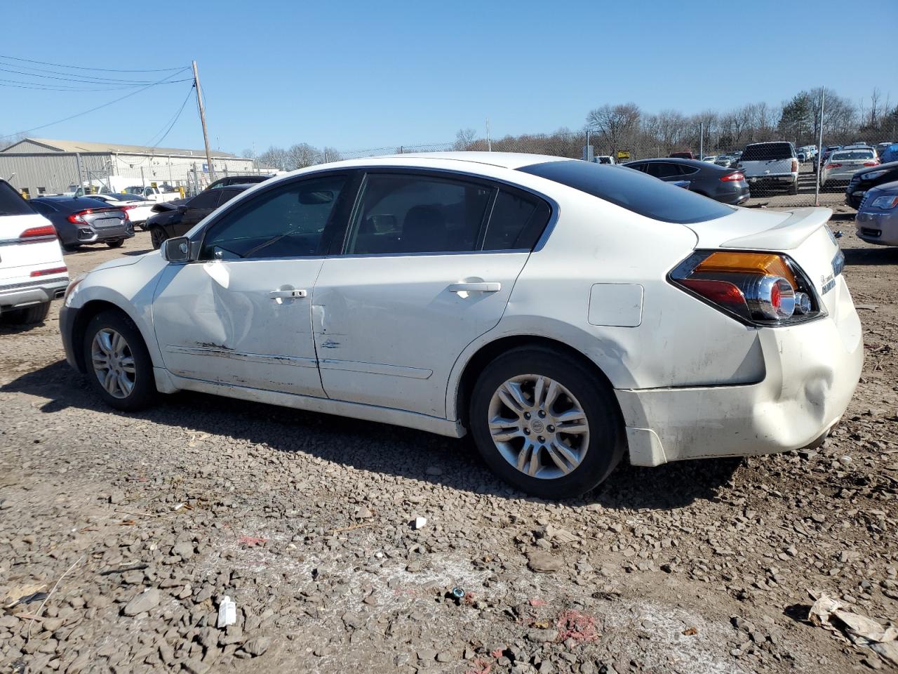 2012 Nissan Altima - Image 2