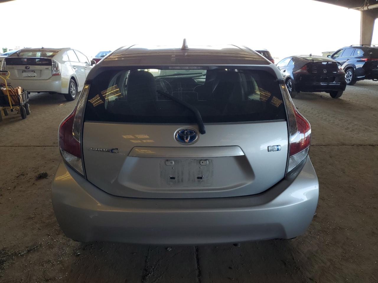 2015 Toyota Prius - Image 6
