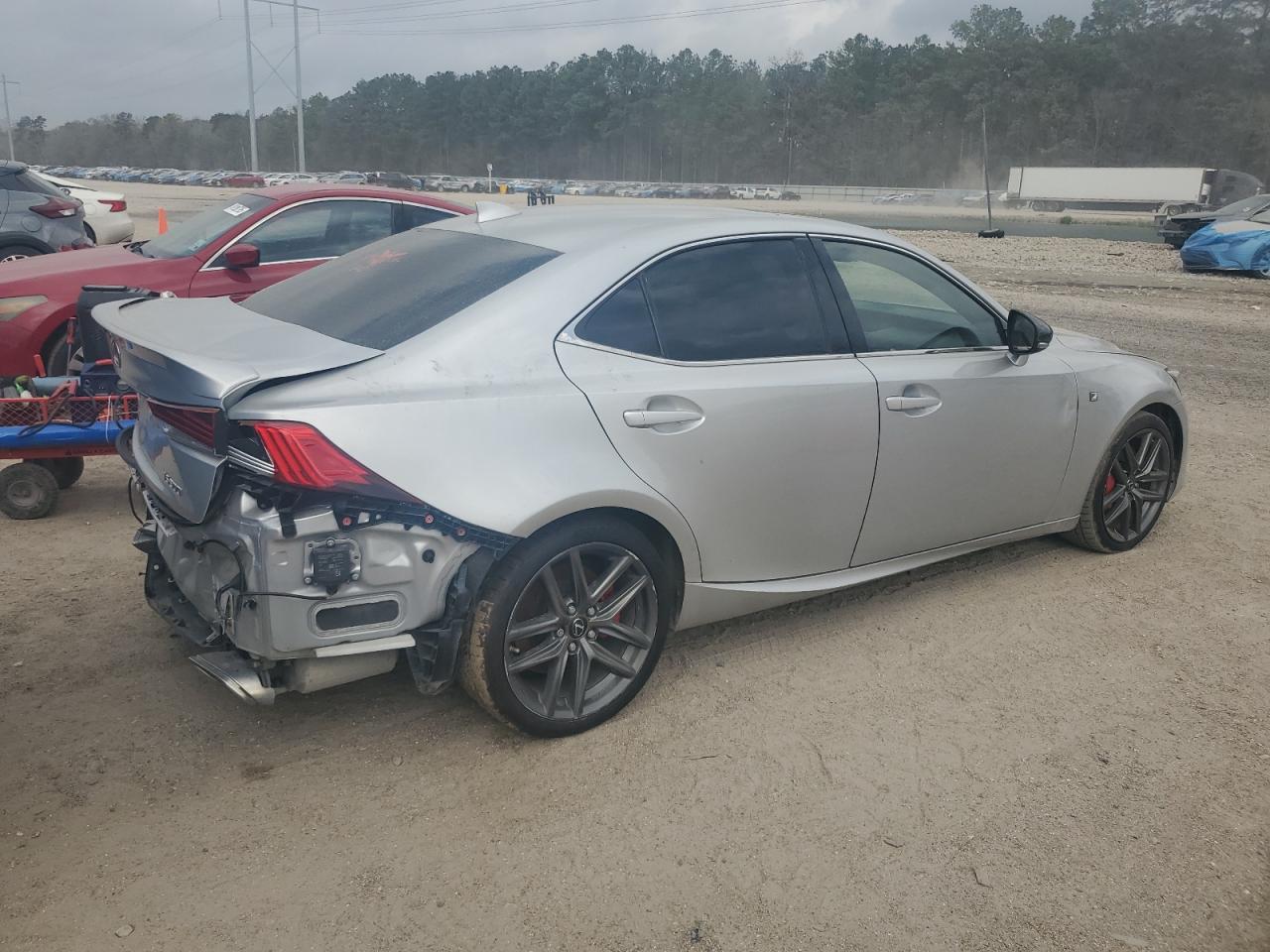 2018 Lexus IS - Image 3