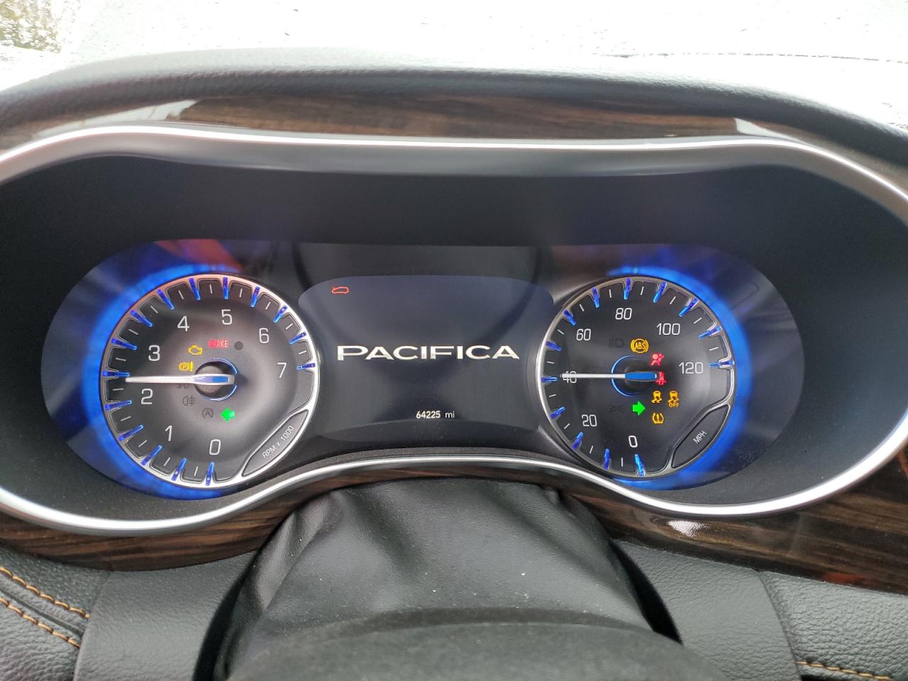 2021 Chrysler Pacifica - Image 9