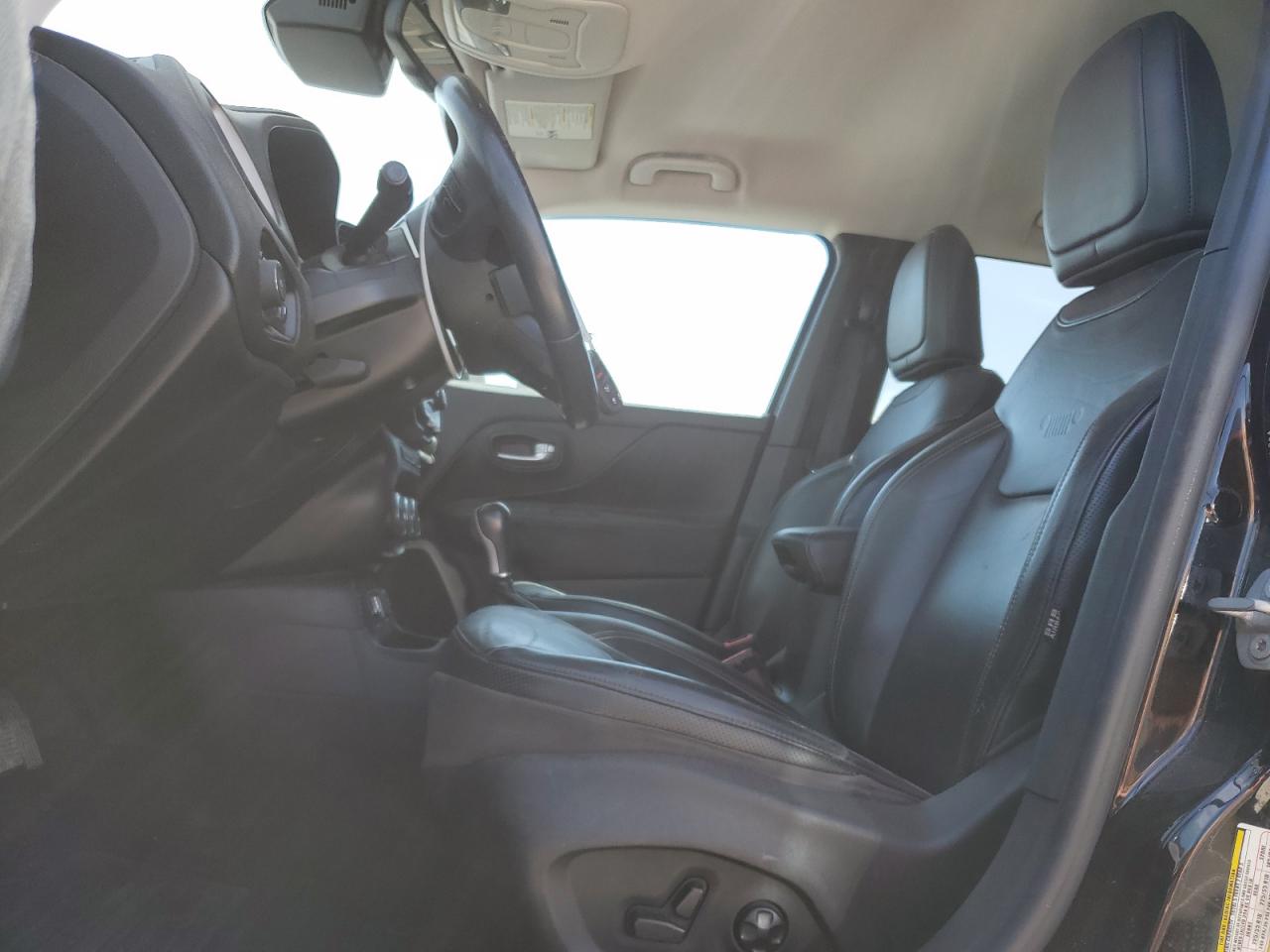 2016 Jeep Renegade - Image 7
