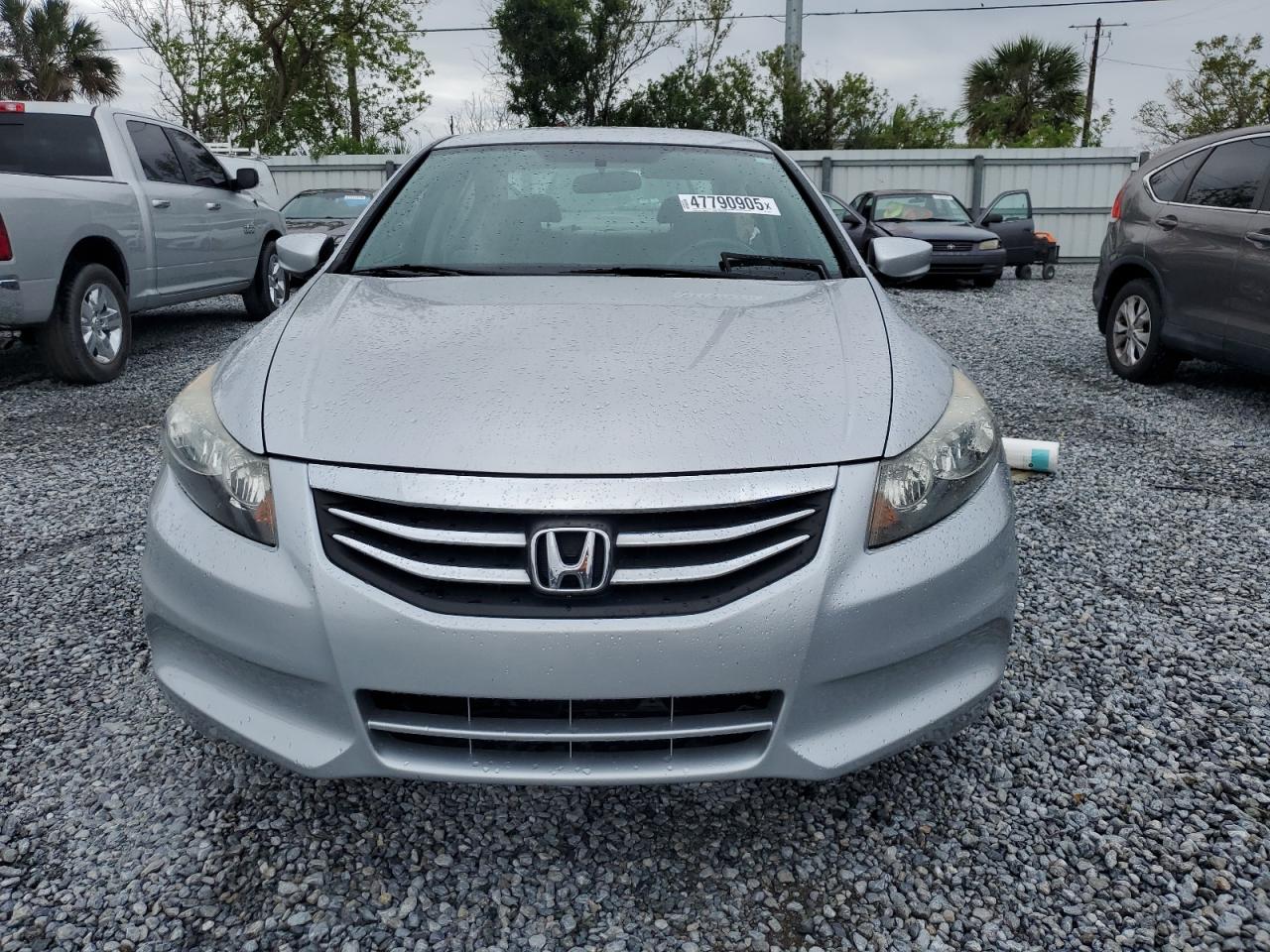 2012 Honda Accord - Image 5