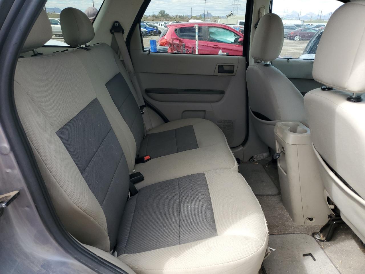 2008 Ford Escape - Image 11