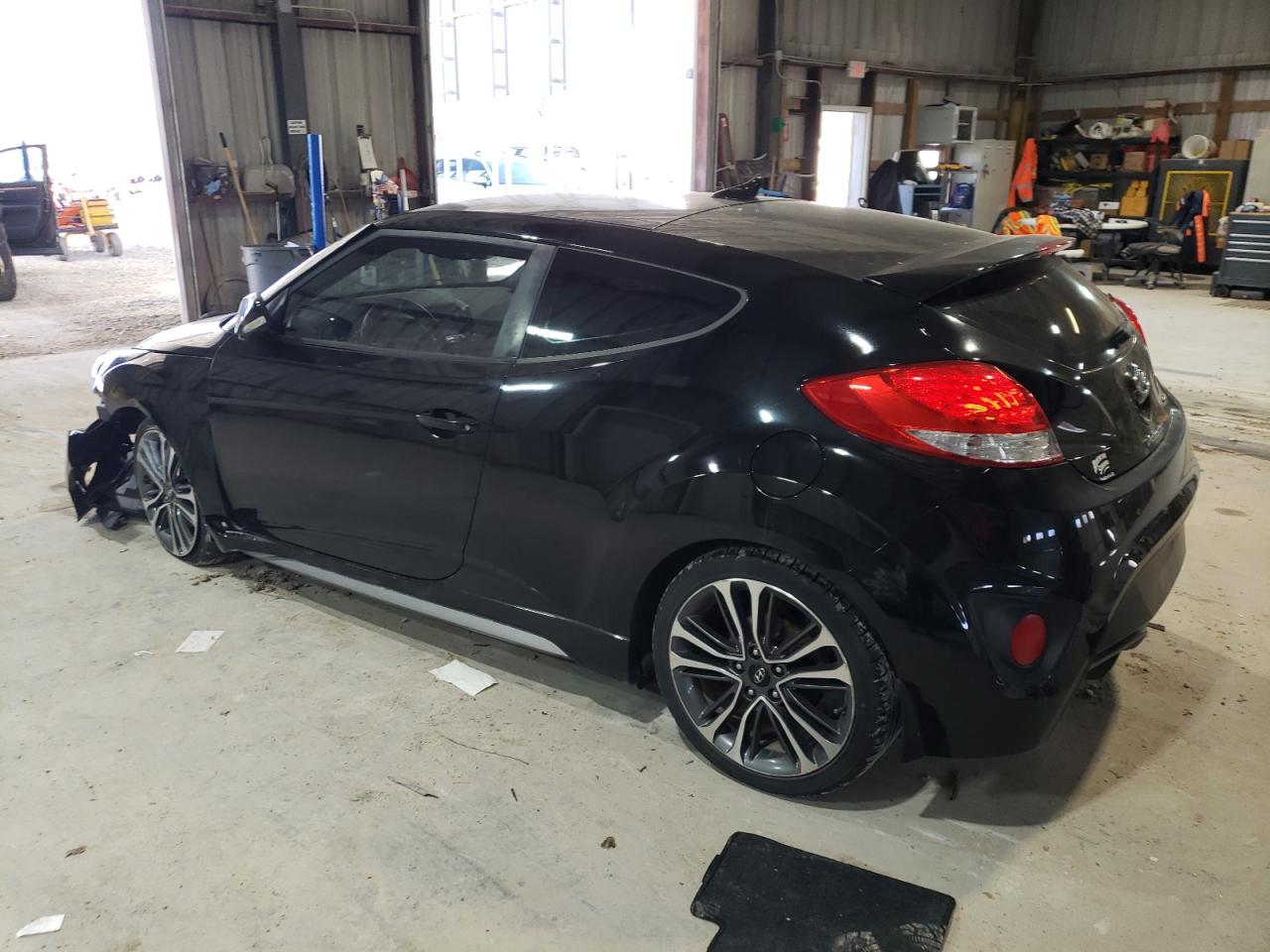 2016 Hyundai Veloster - Image 2