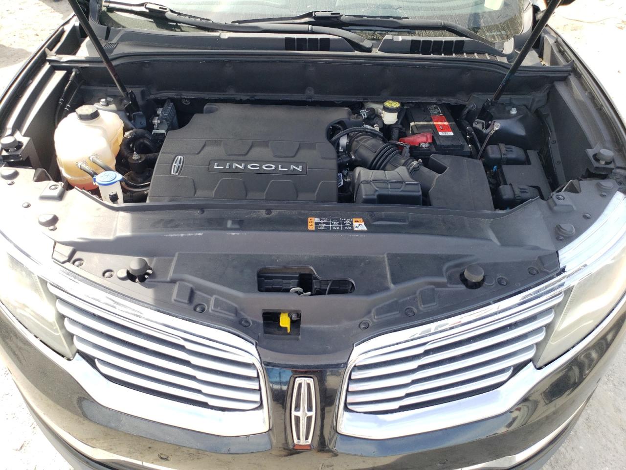 2016 Lincoln MKX - Image 12