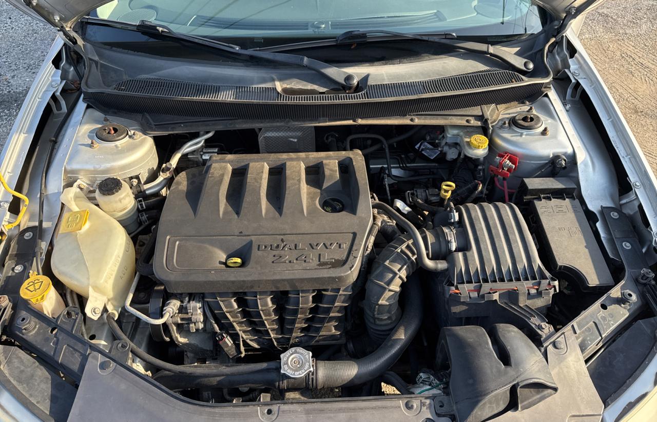 2008 Chrysler Sebring - Image 7