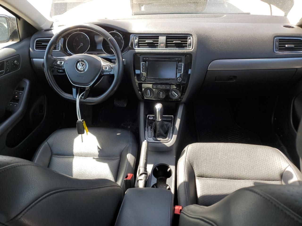 2015 Volkswagen Jetta - Image 8