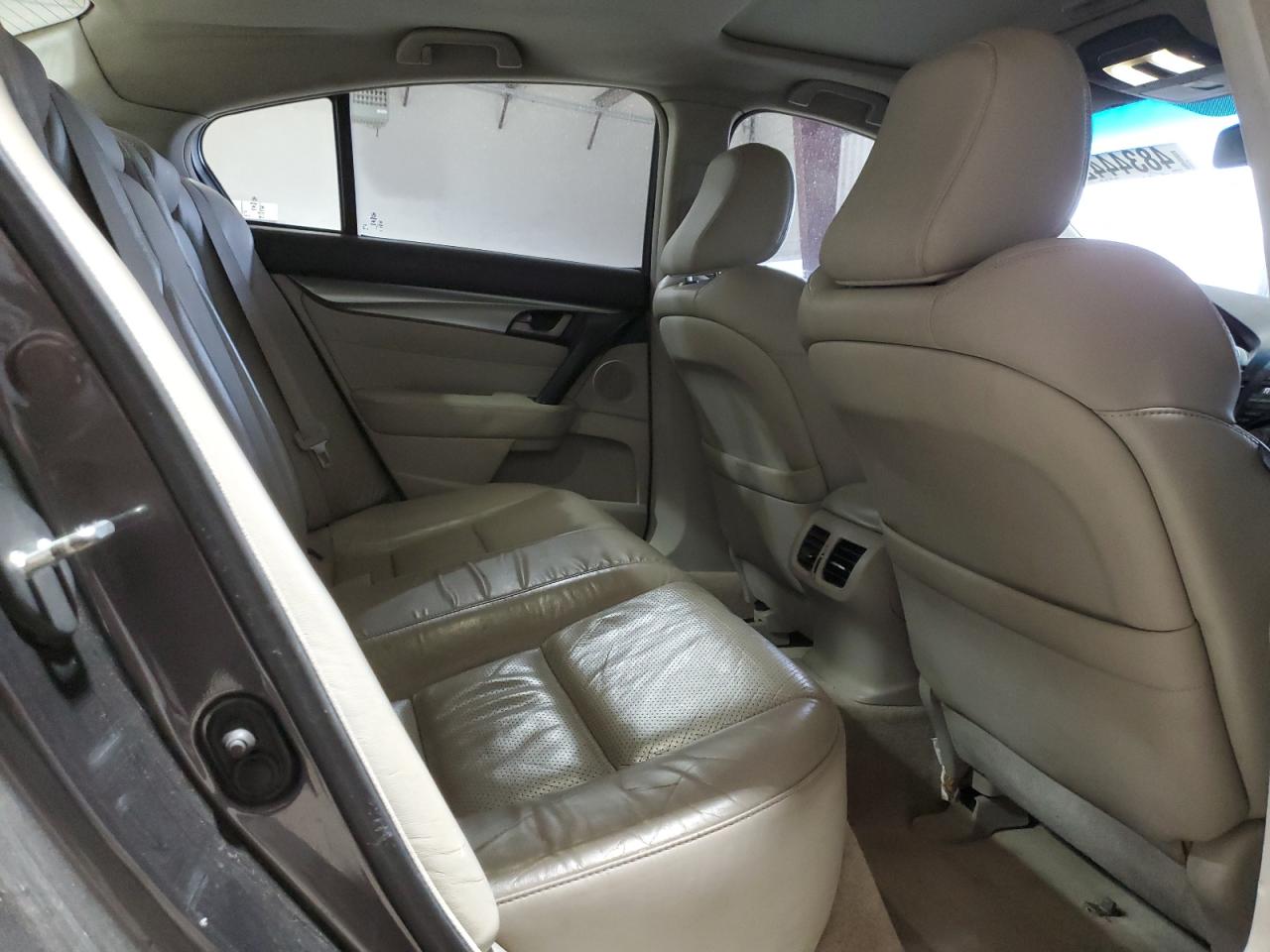 2010 Acura TL - Image 10