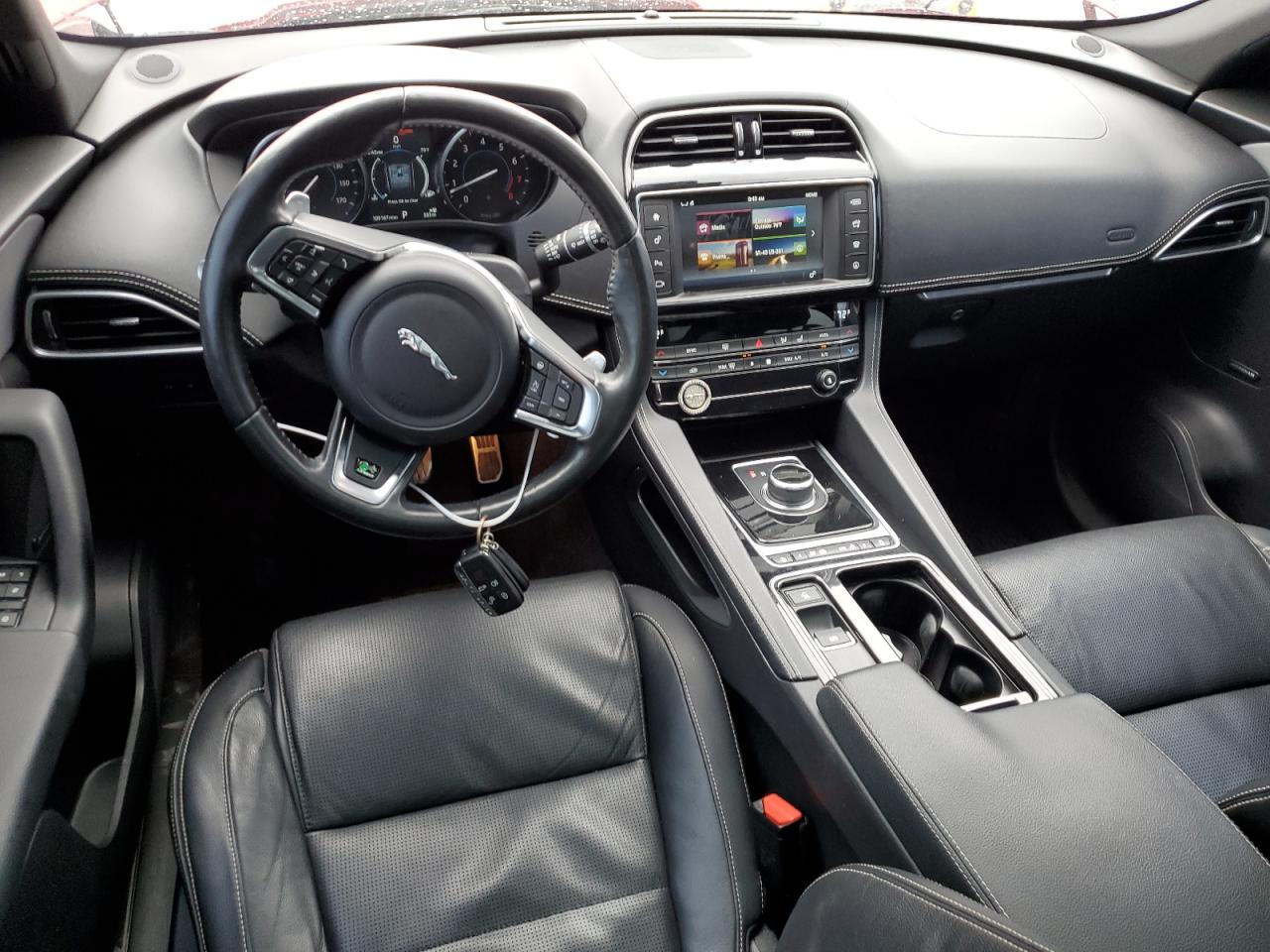 2018 Jaguar F-Pace - Image 8