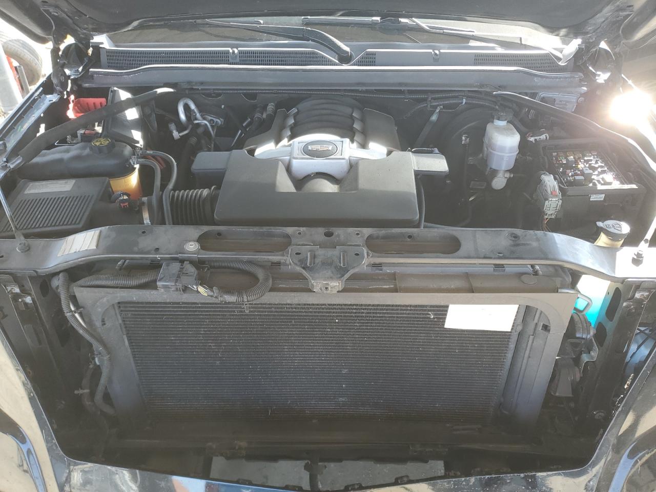 2020 Cadillac Escalade - Image 12