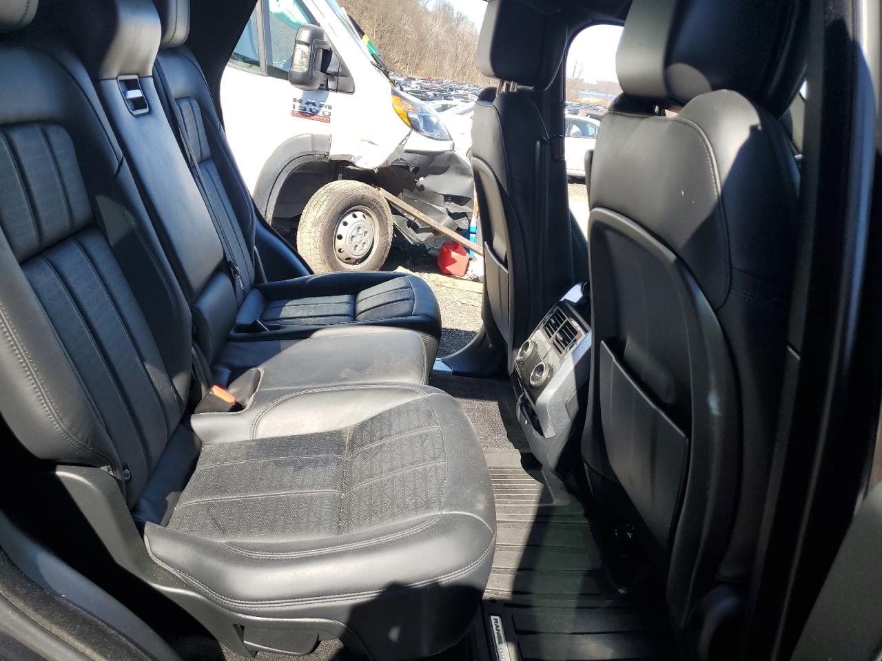 2019 Land Rover Range Rover - Image 11