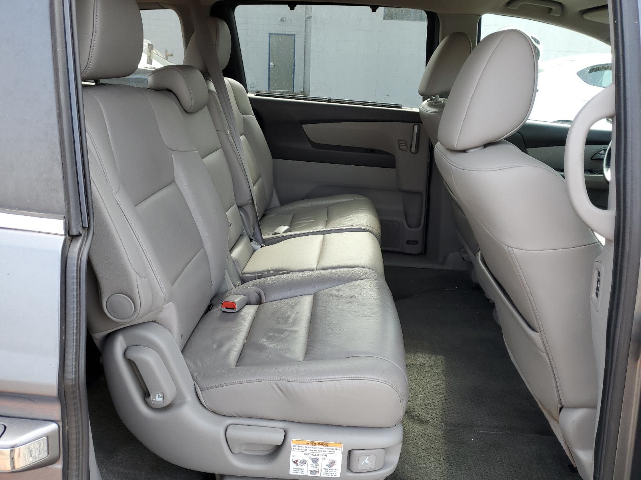 2011 Honda Odyssey - Image 11