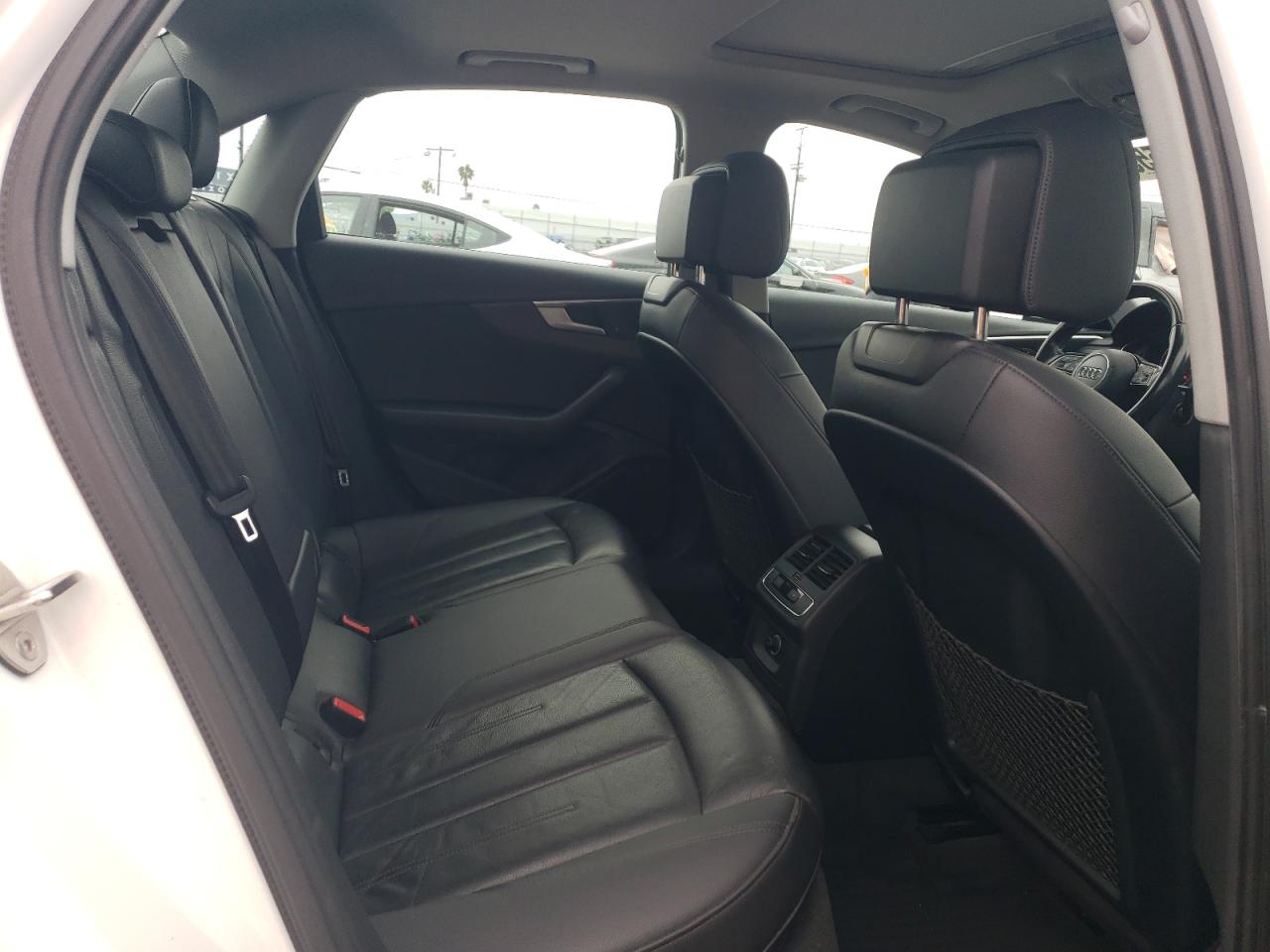 2017 Audi A4 - Image 10