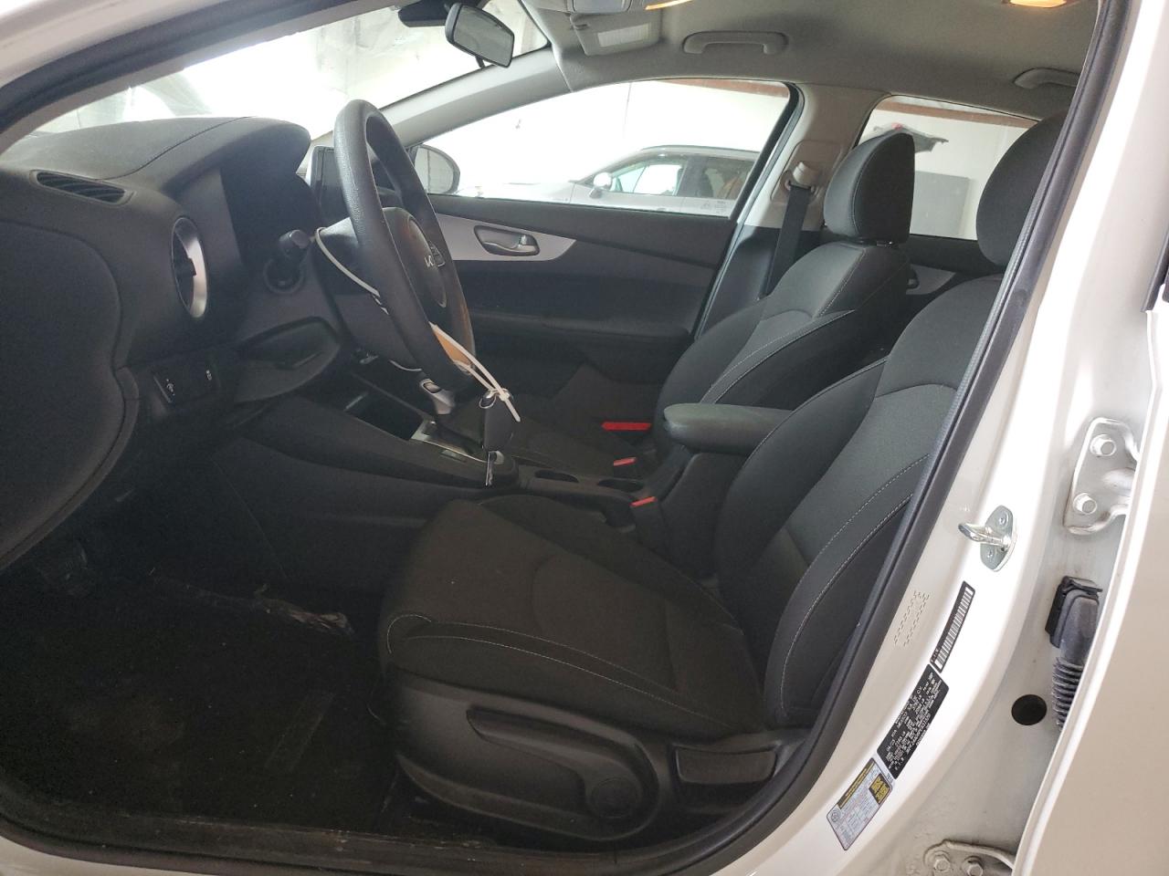 2023 Kia Forte - Image 7
