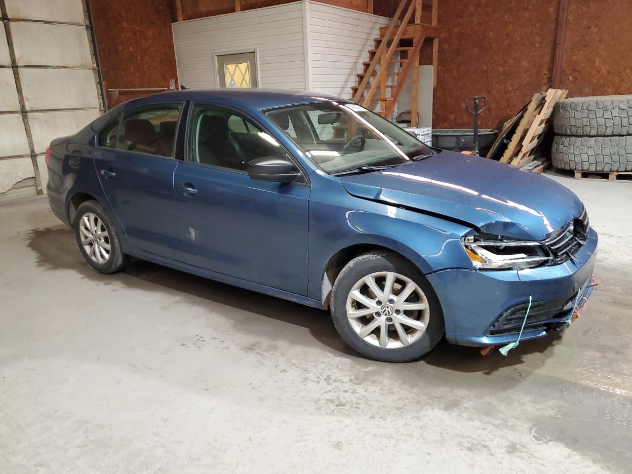 2015 Volkswagen Jetta - Image 4