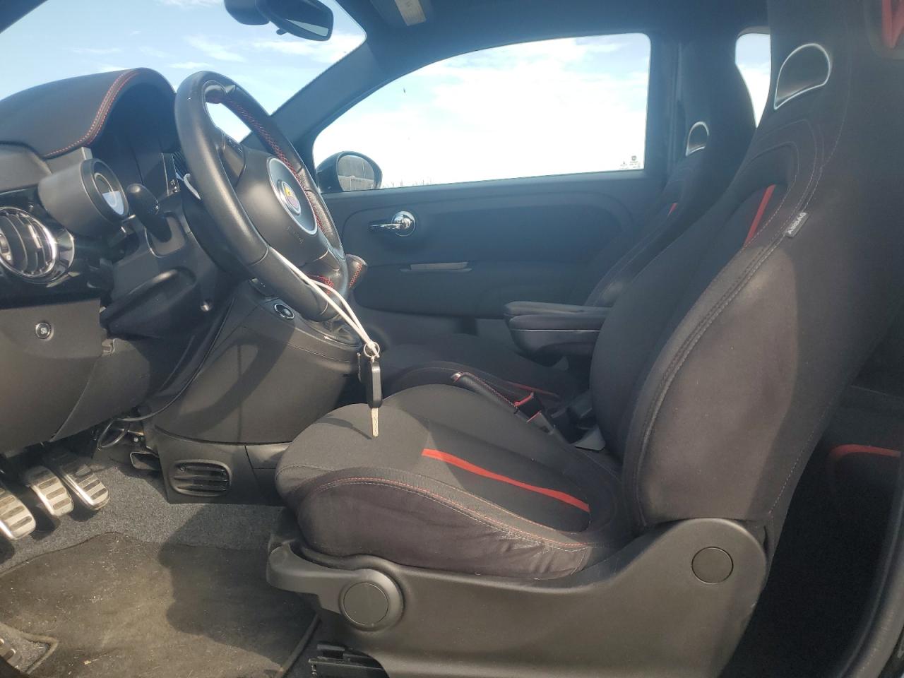 2017 Fiat 500 - Image 7
