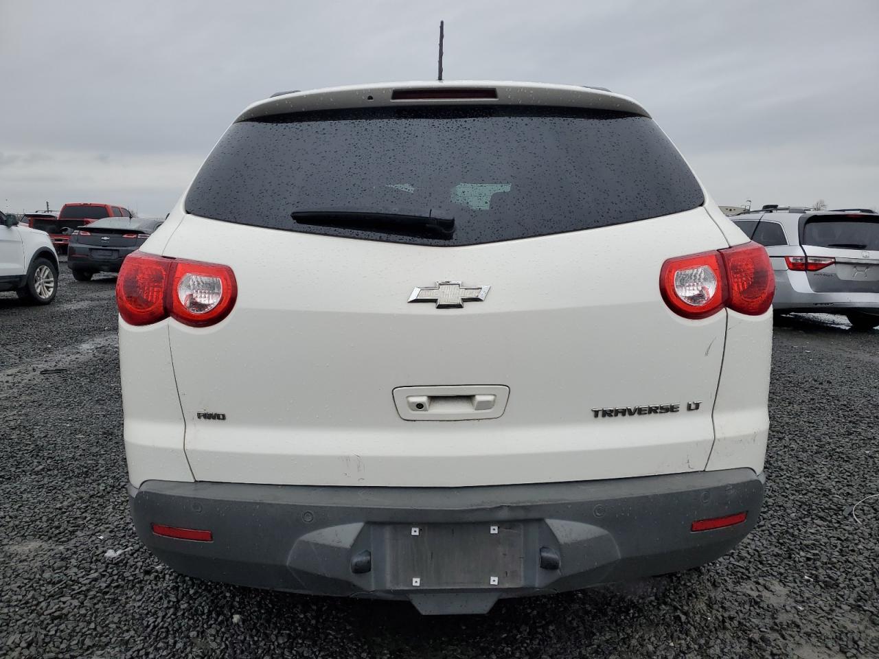 2012 Chevrolet Traverse - Image 6