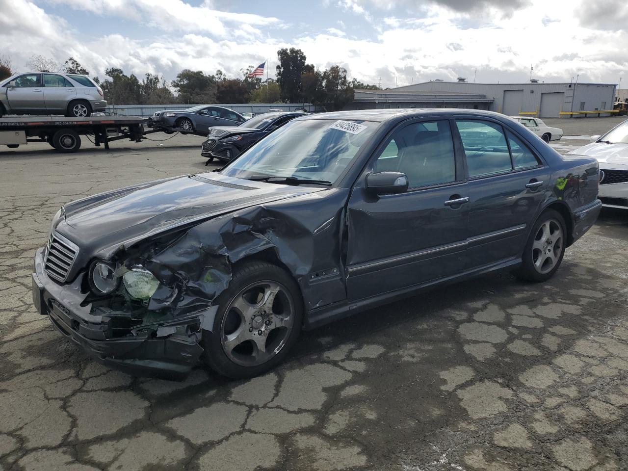 2001 Mercedes-Benz E 320 VIN: WDBJF65J21B257365 Lot: 52981505
