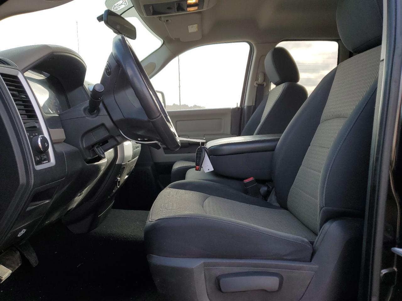 2010 Dodge RAM - Image 7