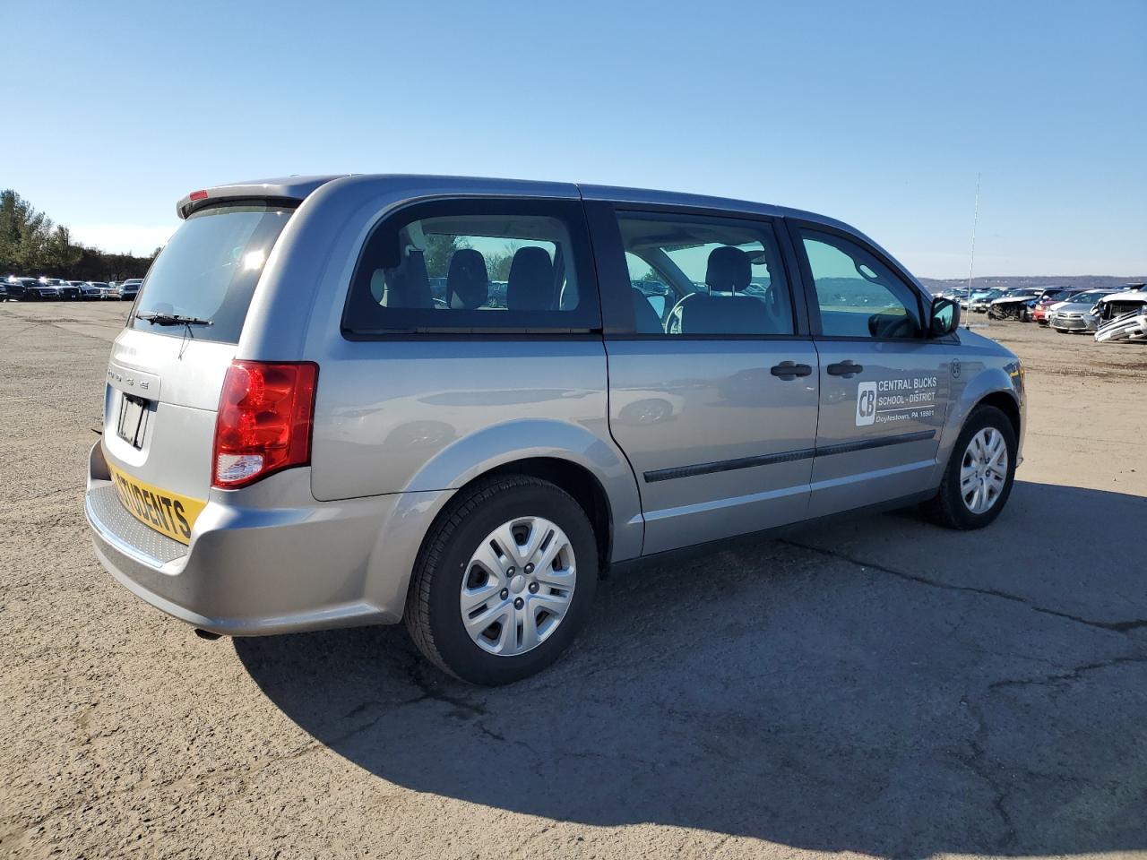 2015 Dodge Caravan - Image 3