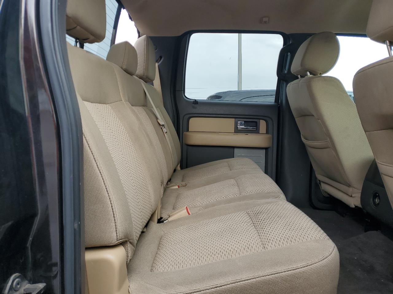 2013 Ford F-150 - Image 10
