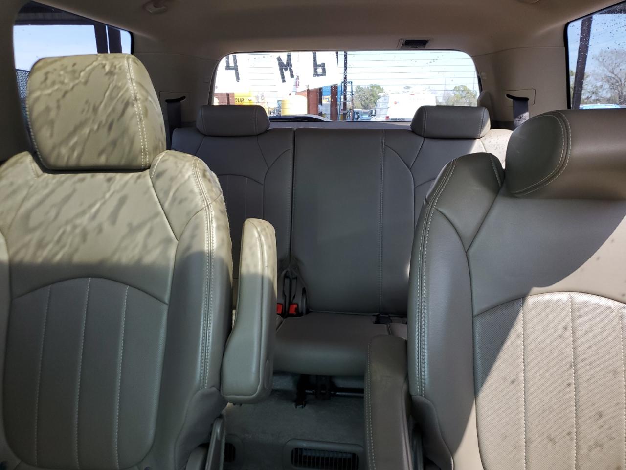 2014 GMC Acadia - Image 10